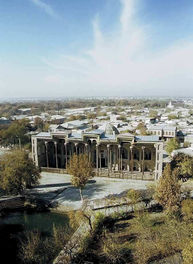 Bolo-Hauz Mosque