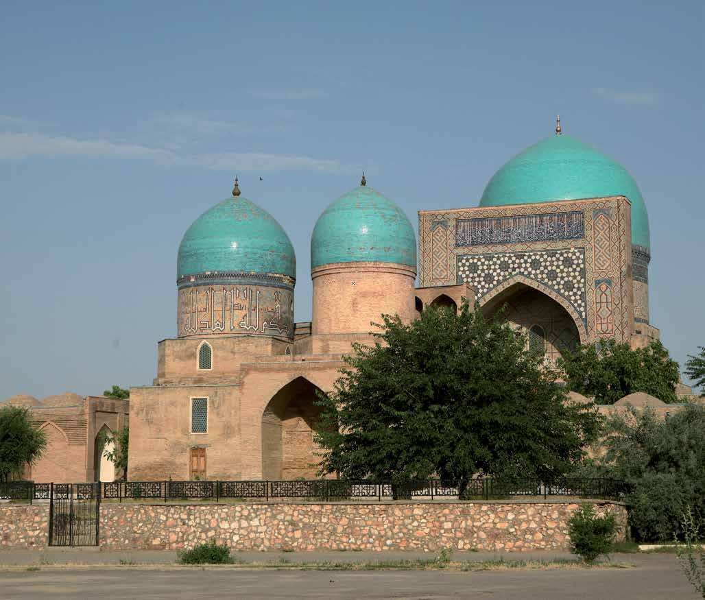 Dorut-Tilovat and Kok-Gumbaz: The Quiet Courtyard of Shakhrisabz